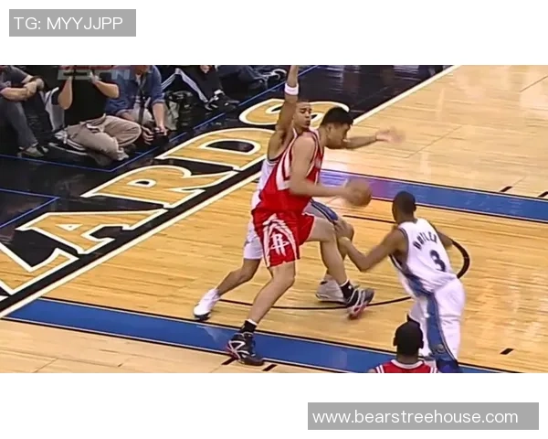 姚明亲自督战CUBA赛事展现篮球热情助力年轻球员成长与发展 姚明亲自督战CUBA赛事展现篮球热情助力年轻球员成长与发展