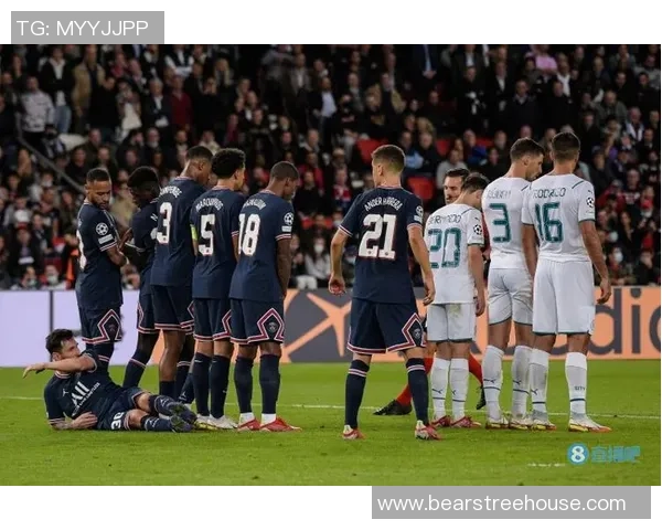 世界杯波尔图与巴黎圣日耳曼战平精彩瞬间解析与数据分析 世界杯波尔图与巴黎圣日耳曼战平精彩瞬间解析与数据分析