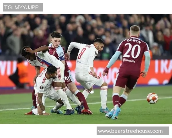 欧联杯精彩对决那不勒斯逆转里昂引发全场热议与数据分析