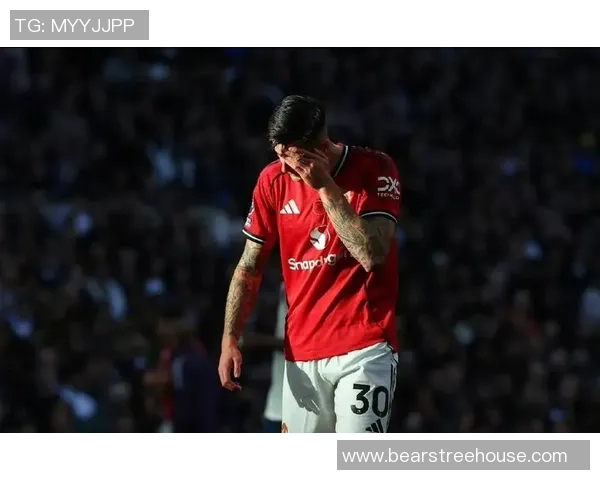 德甲精彩对决曼联大胜波尔图神奇扑救点燃全场激情