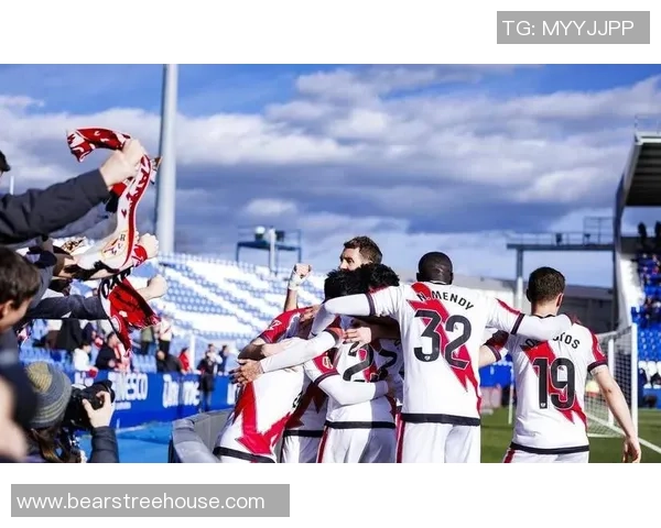 国王杯精彩对决那不勒斯大胜阿森纳点球大战引发全场狂欢解析 国王杯精彩对决那不勒斯大胜阿森纳点球大战引发全场狂欢解析