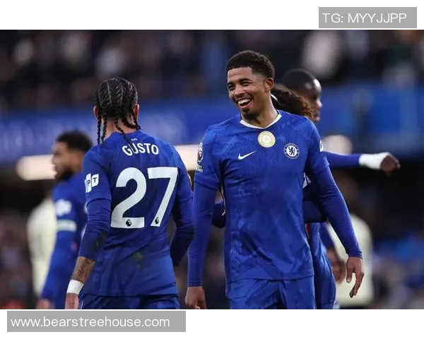 本菲卡大胜切尔西帽子戏法引发全场狂欢精彩瞬间回顾 本菲卡大胜切尔西帽子戏法引发全场狂欢精彩瞬间回顾