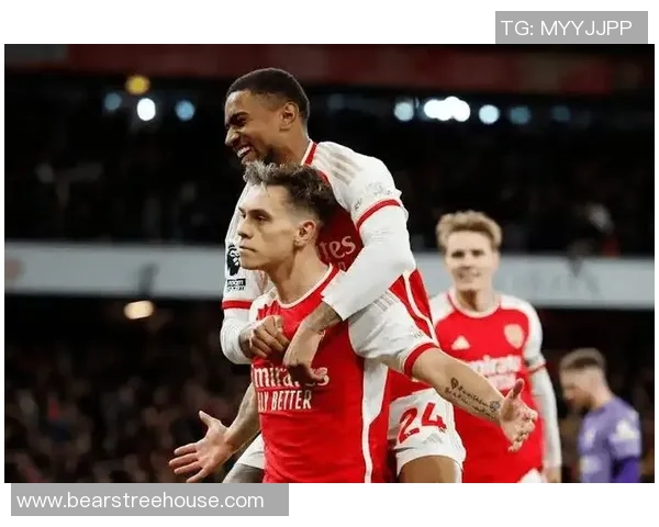 英超惊现冷门巴萨与阿森纳激战成平局绝杀瞬间震撼全场